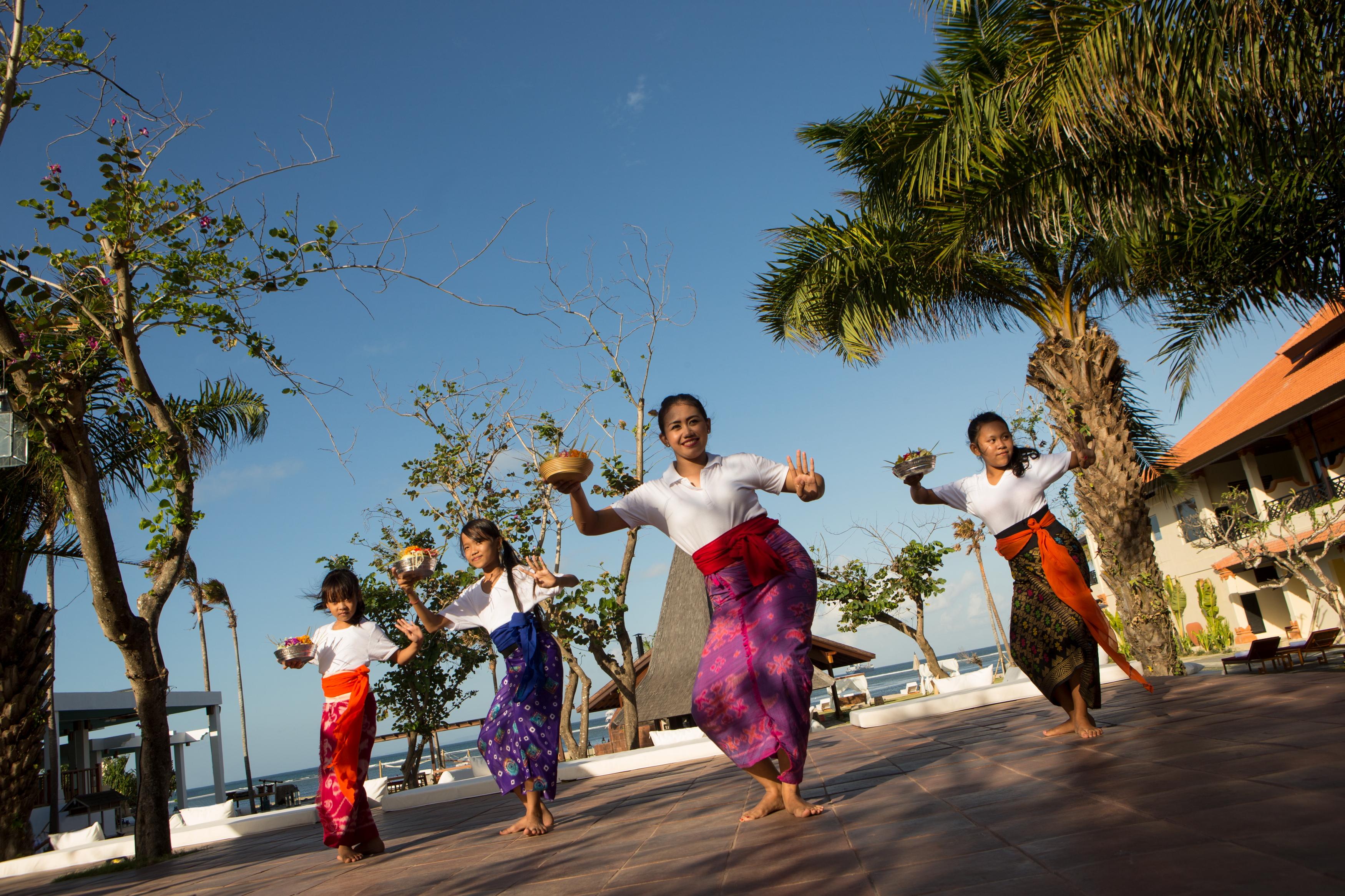 Sadara Resort Νούσα Ντούα Εξωτερικό φωτογραφία A traditional dance in Myanmar